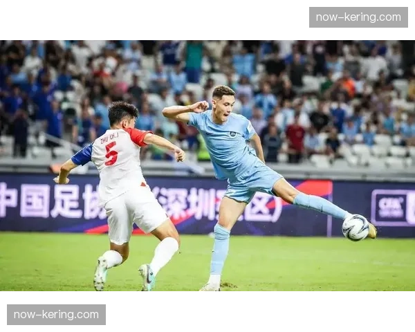 深圳新鹏城韦斯利84分钟推射空门 津门虎门将出击失误送礼
